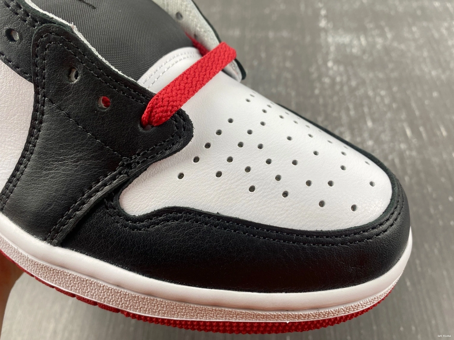 Low - CZ0790-106 Toe Jordan Retro Black OG 1 0202